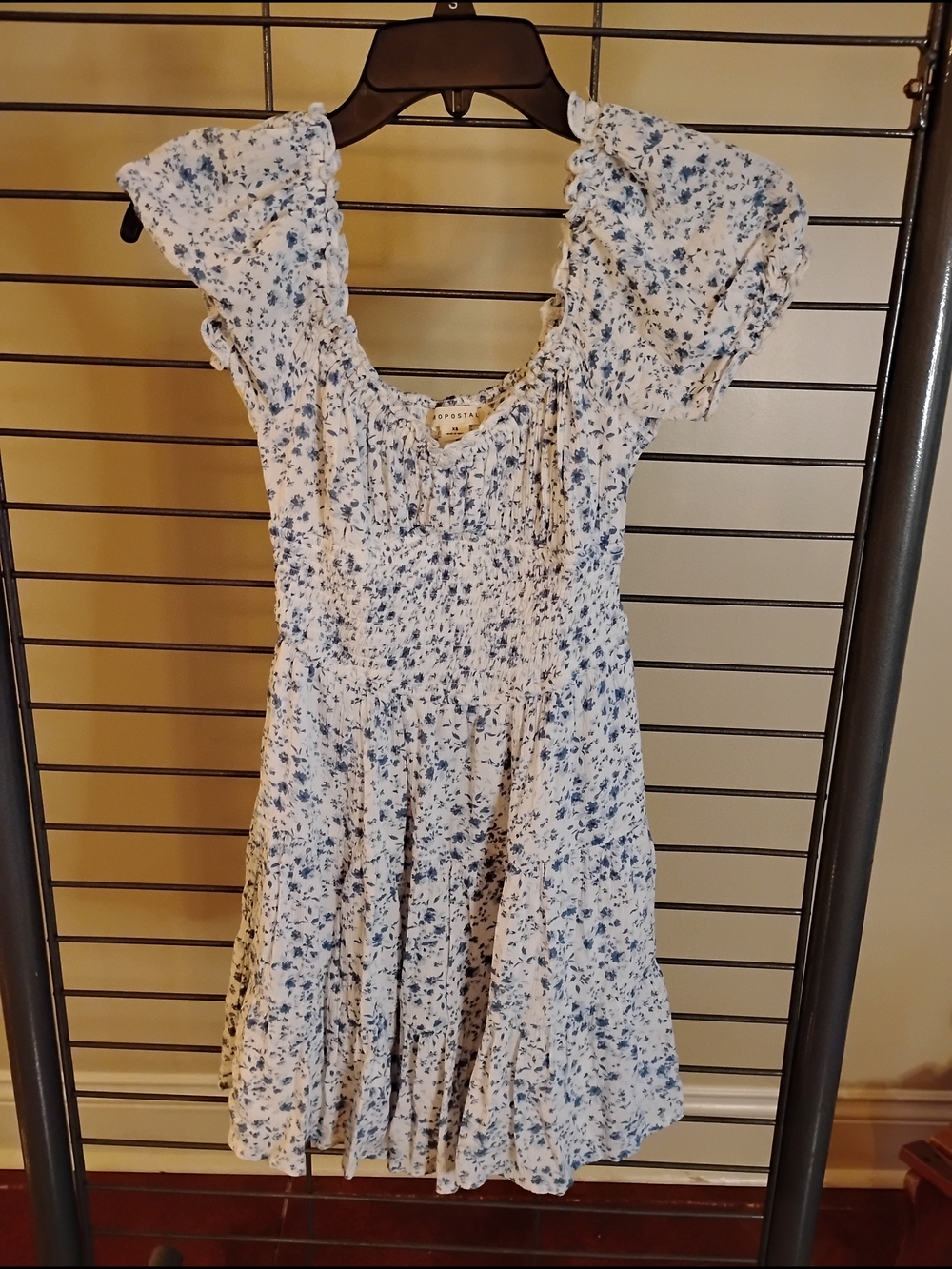 Aeropostale White and Blue‎ Floral Midi Dress